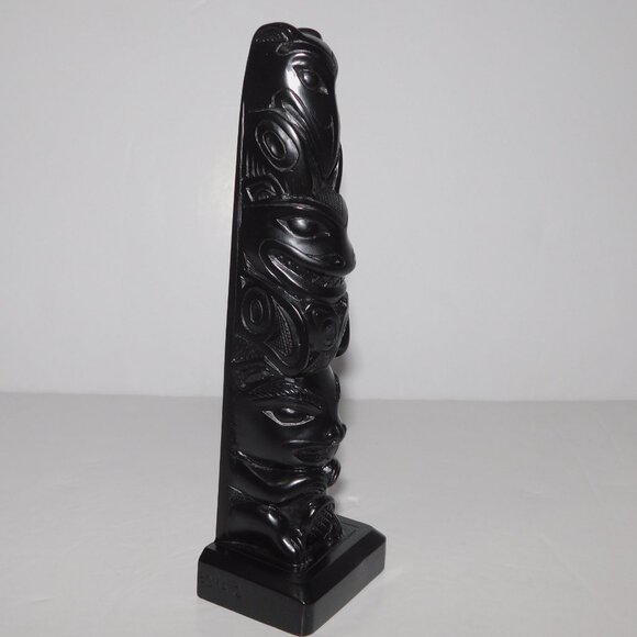 BOMA Raven Queen Bear Beaver 6.5" Black Resin Totem Pole Native Haida Artwork - Picture 5 of 12